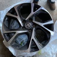 Cerchi in lega originali C-HR