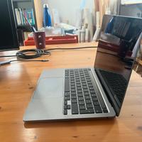 MacBook Pro M2