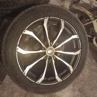Gomme quattro stagioni + cerchi in lega
