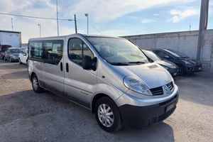 Renault Trafic 2.0dci “9 POSTI”