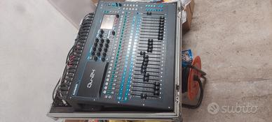 Mixer audio Allen Heath QU24