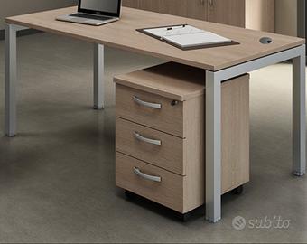 Scrivania con passacavi cassettiera color frassino