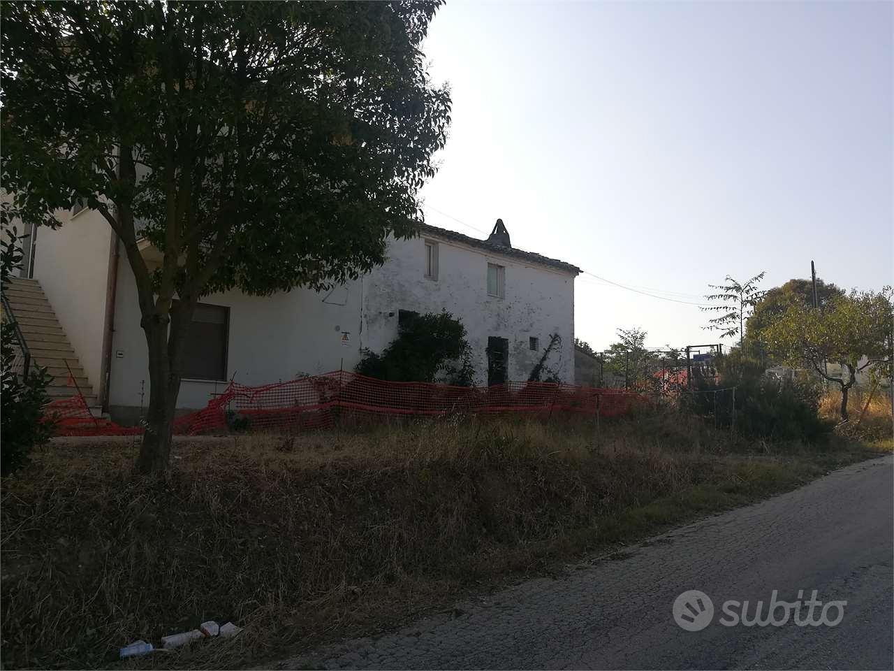 Rustico-Casale a Morrovalle - Vista 4