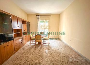 S2 Trilocale con box, da ristrutturare