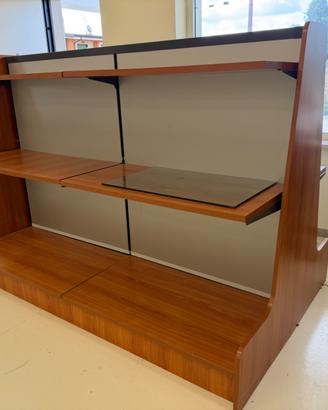 Scaffale in legno