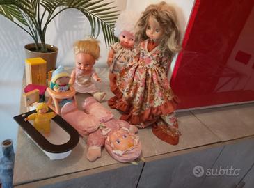 Lotto bambole vintage varie mille bolle ecc.
