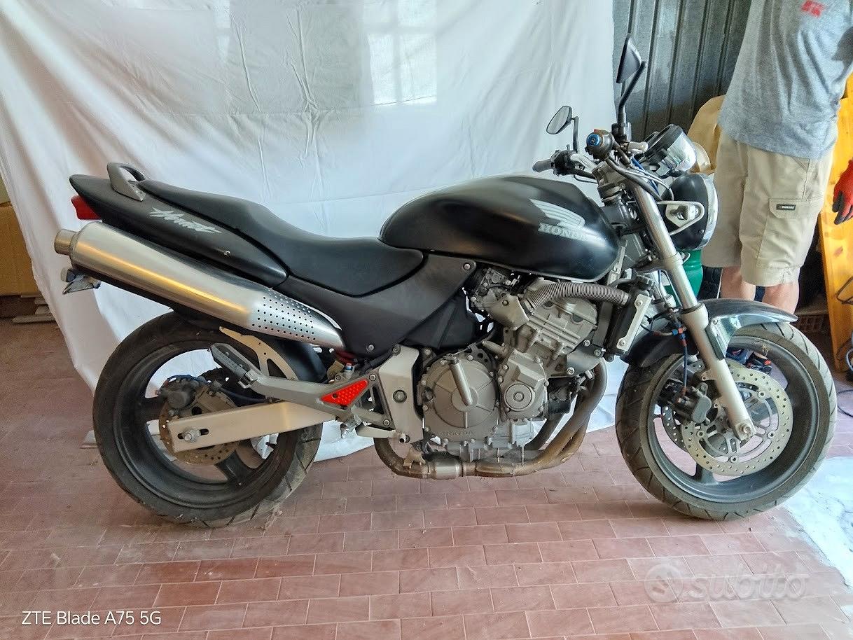 Motorcycle Honda Hornet 600 Anno 2000 Honda Cb600 Hornet 2002