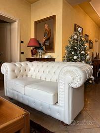 coppia di divani chesterfield bianchi in pelle