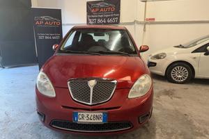 Lancia Ypsilon 1.3 MJT 75 CV Argento