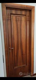Serramento Porta interna in noce