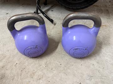 Coppia di kettlebell da 20 kg