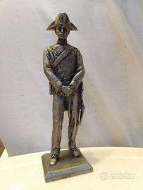 Statuina Carabiniere in peltro