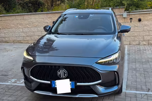 MG HS 1.5 T-GDI Luxury