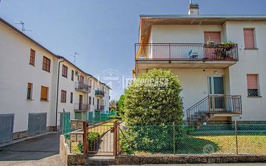 Quadrilocale con ingresso indipendente e garage do