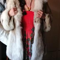 Pelliccia di volpe bianca