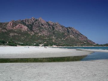 Case a 200 mt dal mare nella Costa Orientale Sarda