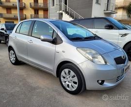 Toyota yaris 1.4 d-4d -5p-sol