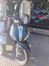 Piaggio Medley 150 S Scooter