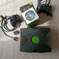 XBOX consolle piú 11 giochi.
