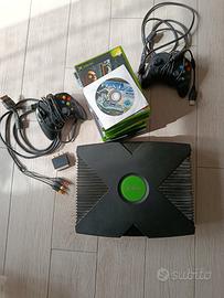 XBOX consolle piú 11 giochi.