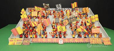 Spettatori Subbuteo Lecce dipinti a mano 