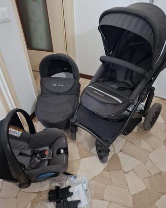 Trio passeggino Kinderkraft 3 in 1 ottime Condiz
