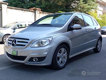MERCEDES-BENZ B 180 CDI Chrome