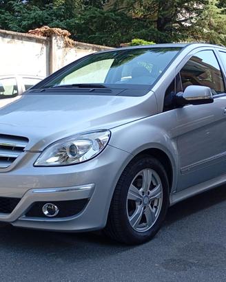 MERCEDES-BENZ B 180 CDI Chrome