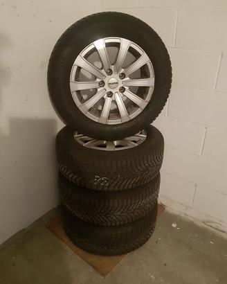 Cerchi in lega + gomme