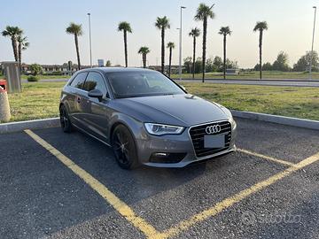 AUDI A3 1.6 TDI Ultra Attraction