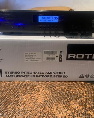 Rotel A11 amplificatore
