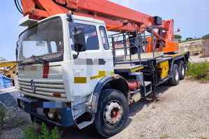Renault piattaforma 34 m