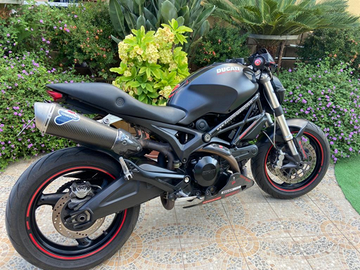Ducati monster 696plus
