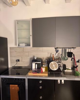 Cucina completa con piano induzione e forno