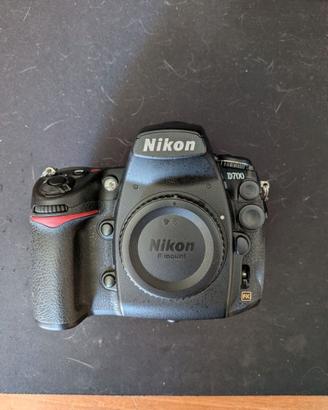 Nikon D700 + Battery grip