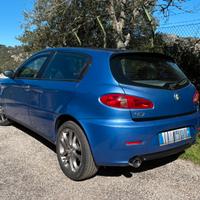 Alfa 147 1.9 multijet 120 allestimento BLACKLINE