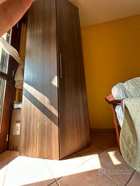 Armadio ad angolo. 245h