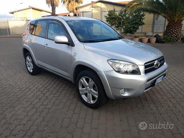 Toyota Rav 2.2 D-4D Luxury 4WD