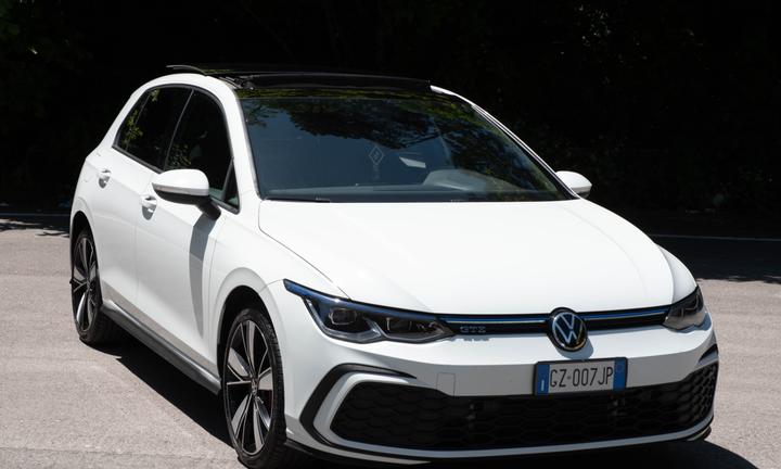 VOLKSWAGEN Golf 8ª serie - 2021