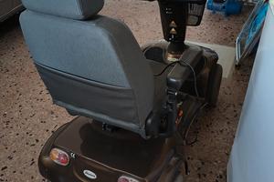 scooter elettrico anziani o disabili 