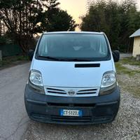 NISSAN PRIMASTAR 1.9TDi/ Passo Lungo / 3 posti