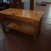 Tavolino in legno di pino