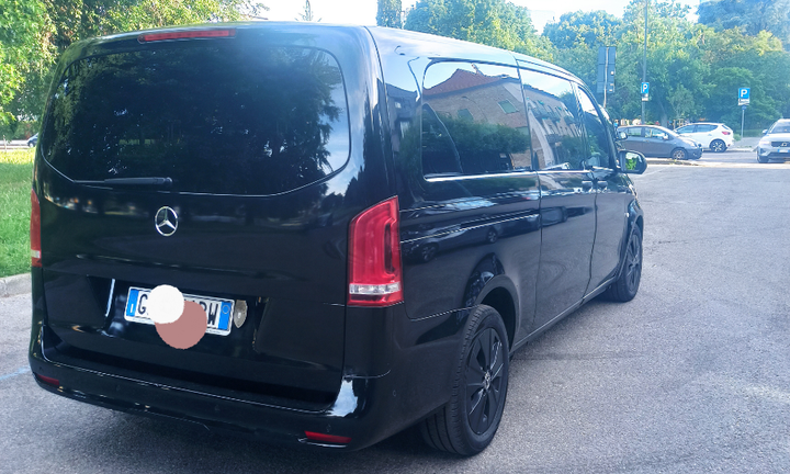 Mercedes van vito tourer extralong 9 posti