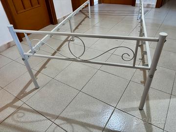 Struttura letto singolo in ferro