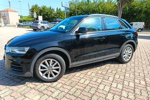 Audi Q3 2.0 tdi Business 120cv