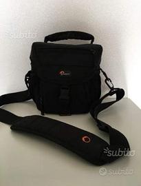 Lowepro Borsa per Fotocamera Nova 140 AW