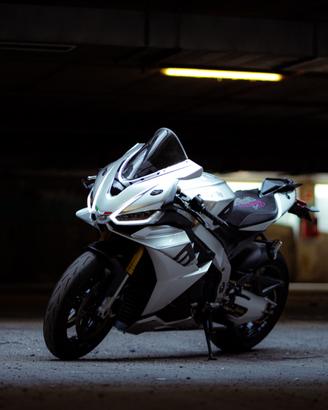 APRILIA RSV4 2022
