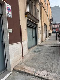 Locale deposito + garage con wc e cucinino