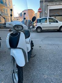 Motorino 50cc 4 tempi bianco
