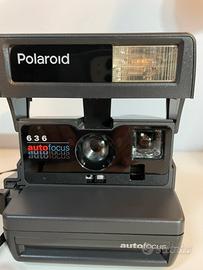 Polaroid Fotocamera analogica istantanea